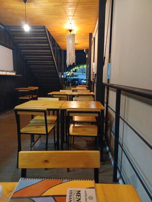 Outdoor Patio Seating at Earthly Kitchen in San Jose