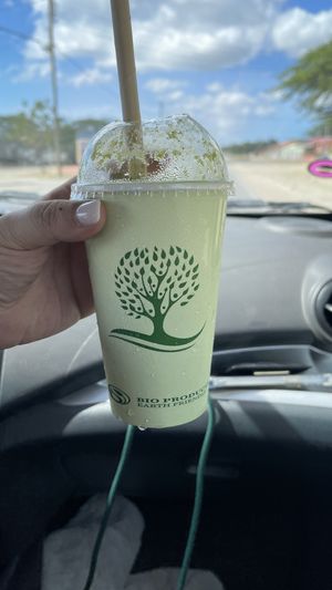 Der Shake   at Mauchi Smoothies in Savaneta