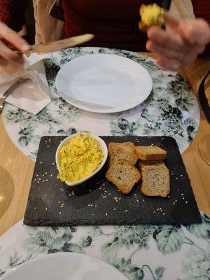 Tofu dip at Funghi in Albufeira