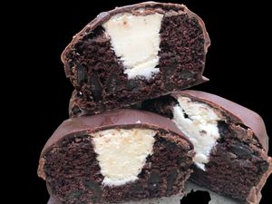 Vegan Coco Dreams (aka ding dongs). Always free of dairy, eggs, soy, gum, corn, and refined sugars

*AVAILABLE IN GLUTEN-FREE* at Coco Luv in Los Angeles