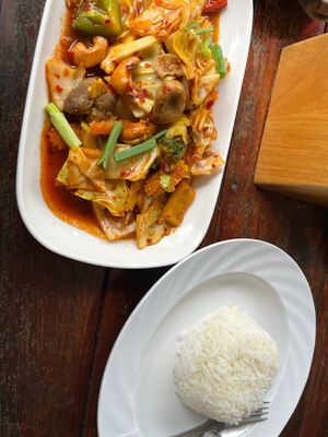 Vegetable and Cashew Stirfry. at Chu Chu Thai Food & Pizza in Koh Tao