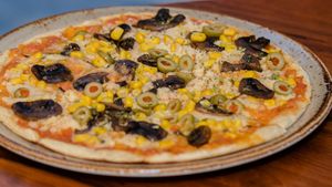 Vegan Pizza, simply delicious at Fit-a-licious in Tulum