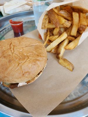 classic Burger with vegan cheese and french fries at PLANTE Lab in Catania