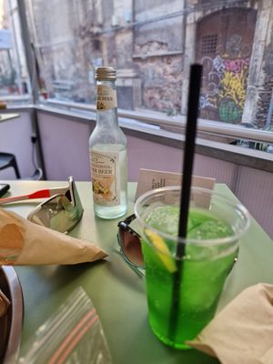 Green spritzer at PLANTE Lab in Catania