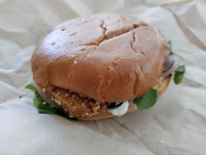 Tofu burger at PLANTE Lab in Catania