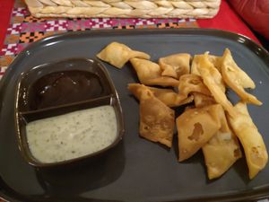 Ein Gruß aus der Küche - Die Joghurtsauce ist nicht vegan. Unbedingt am Anfang mitteilen vegan zu wollen. at Aago in Bonn