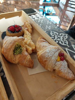  at Rosebymary in Milan