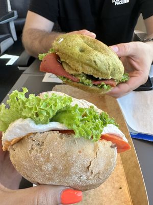 Sandwich mozzarella et sandwich faumon   at Rosebymary in Milan