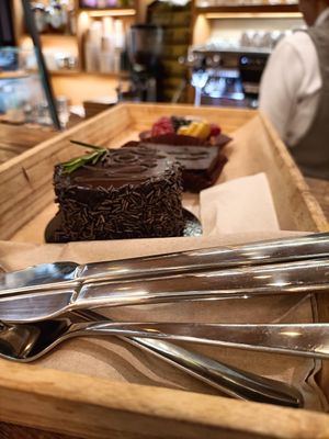  at Rosebymary in Milan