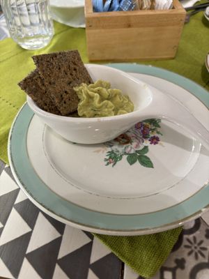 Brunch: Basil hummuss  at Rosebymary in Milan