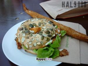 Goodies Cafe at Veganz Berlin bagel at Goodies Berlin - Schivelbeiner Strasse 34 in Berlin