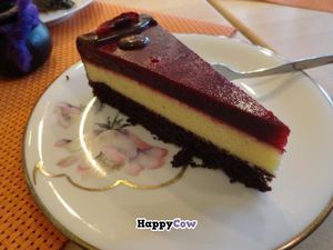 Cherry cheesecake at Goodies Berlin - Schivelbeiner Strasse 34 in Berlin