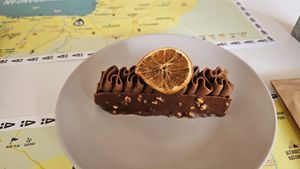  at Salt kafe in Antalya