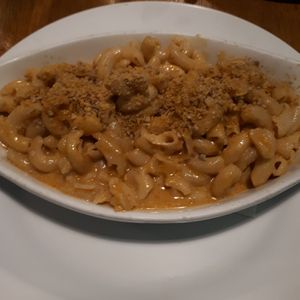 GF Mac & Cheese at The Hogtown Vegan in Toronto