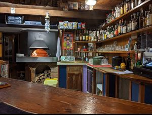 Bar and pizza hoven at Punky Reggae Pub in Liedolo