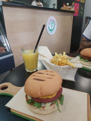 Very friendly staff and great  food! My favorite is the Crsispy Pizza😘 at Future Diner in Yerevan