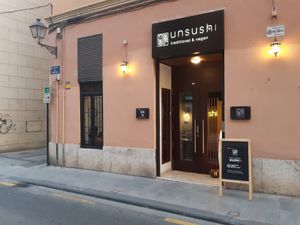 Exterior at Unsushi in Valencia