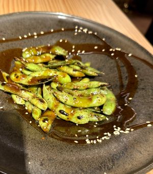 Grilled edamame at Unsushi in Valencia