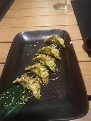 Gyoza at Unsushi in Valencia