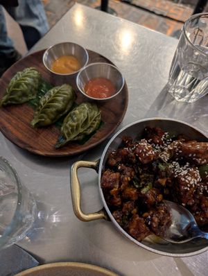 Momos and veggie fritters at Fatt Pundit - Soho in London
