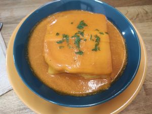 Meia francesinha at Paladares Vegan in Braga