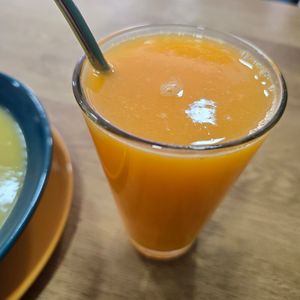 Fresh Orange Juice at Paladares Vegan in Braga