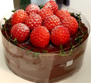chocolate strawberry at Immu Bake Shop in Seoul