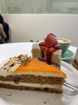 Carrot cake with almonds  at Immu Bake Shop in Seoul