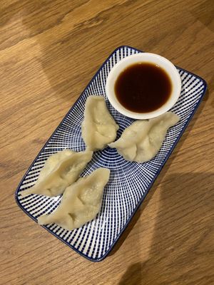  Vegane Teigtaschen   at Shin Taiwanese Eatery in Vienna