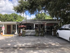Front of store at Ozona Pizza in Palm Harbor