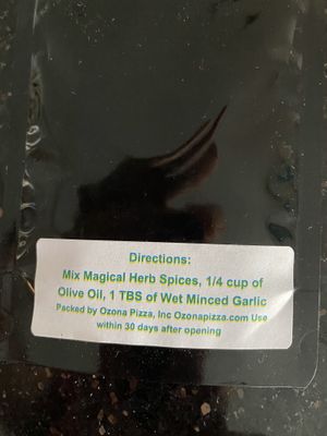 Spices at Ozona Pizza in Palm Harbor