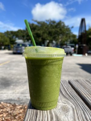 verde bliss smoothie, very refreshing #Veganuary at Key Roots in Islamorada