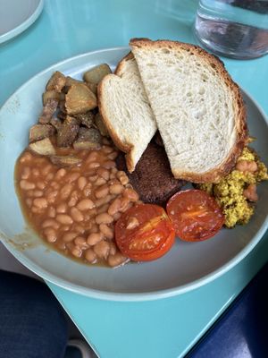 full englishh  at Fellow Traveler in Englewood