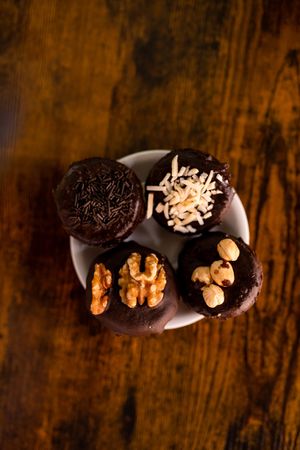 Alfajores de chocolate y avellanas at Coronados Panaderia Pasteleria & Take Away in Valencia