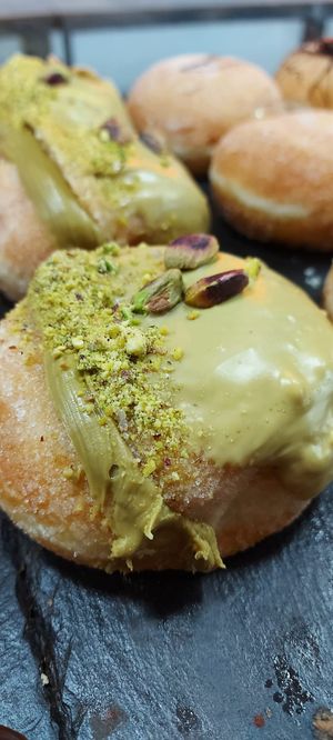 Berlinesa pistacho at Coronados Panaderia Pasteleria & Take Away in Valencia