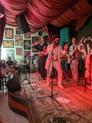 A live show on the stage, they were fun at Arci Shake Club in La Spezia