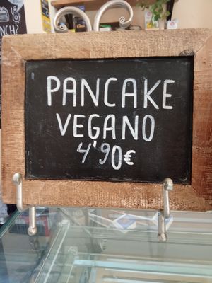  at Pikis Labis in Sevilla