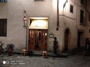 In the Piaza at 5 e Cinque in Florence