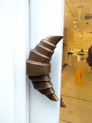 Door handle 🥐 at Criss Cross Croissants in London