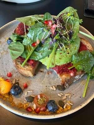 Avocado Toast at URBEAN in Dresden