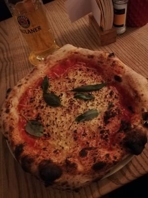  at Strada del Goethe in Munich