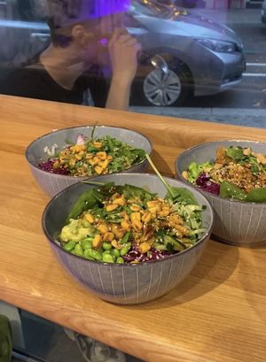 Planted chicken bowls   at Wiki Wiki Poke in Berlin