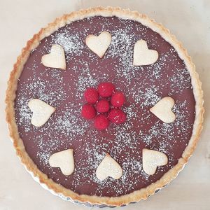 Raspberry Chocolate and Salted Caramel Tart at L'Amour Vert in Torres Vedras