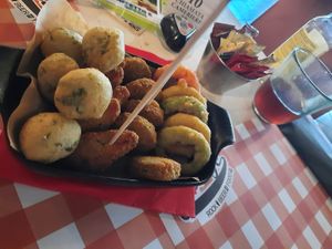  at Garage Pub in Lecco