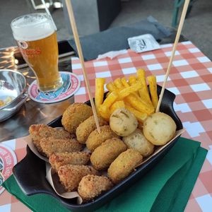  at Garage Pub in Lecco