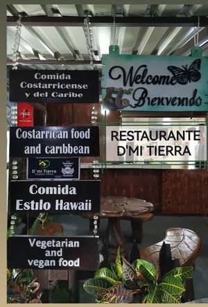 Amplio menú vegano y vegetariano. Restaurante D'mi tierra comida típica Costarricense y del Caribe. Comidas Veganas y Vegetariana artesanal  at D'mi Tierra Comida típica in La Fortuna