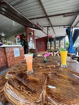 Freshly made drinks at D'mi Tierra Comida típica in La Fortuna