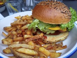 Veguaca at Les Super Filles du Tram in Brussels