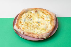 4 Cheese Pizza at Prima Pizza in Lisbon