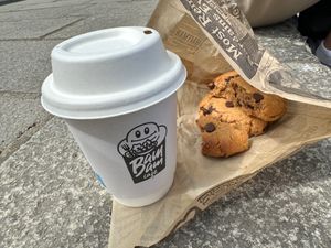Tea and vegan cookie at Bam Bam Café in Nantes